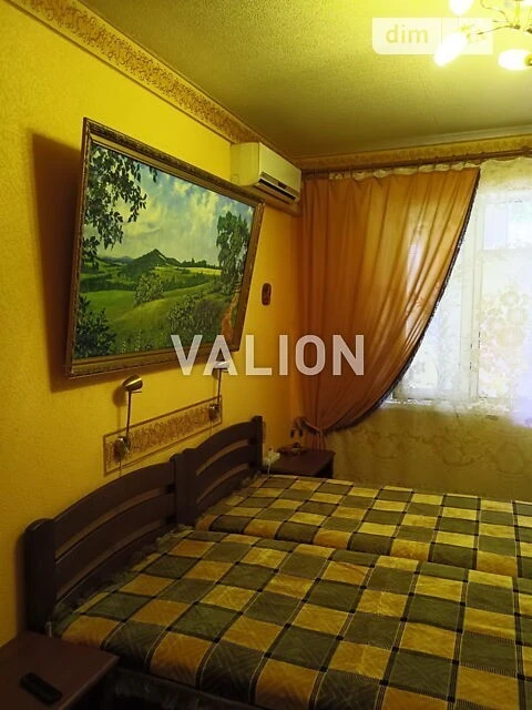 Sale of 2-room apartment 54.3 sq. m on Akademika Zabolotnogo St.