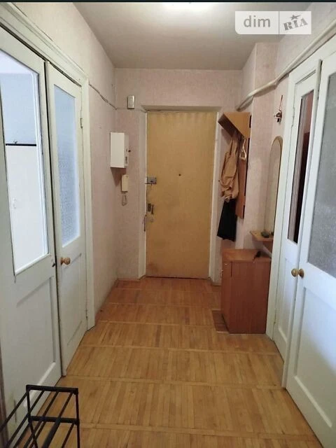Sale of 3-room apartment 69.8 sq. m. on Oleksandra Dovzhenko St. 10