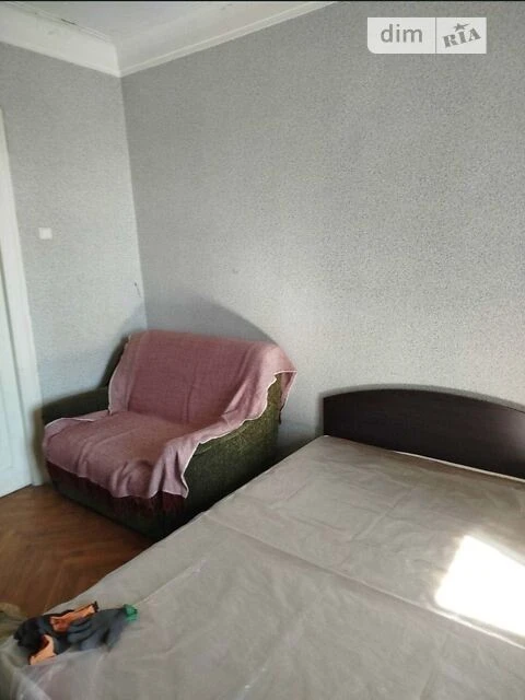 Sale of 3-room apartment 69.8 sq. m. on Oleksandra Dovzhenko St. 10