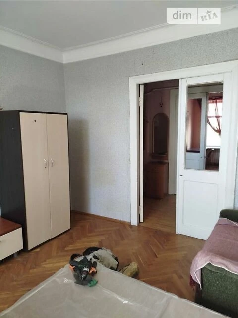 Sale of 3-room apartment 69.8 sq. m. on Oleksandra Dovzhenko St. 10