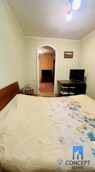 Продам большую 3к квартиру на Титова 12а!