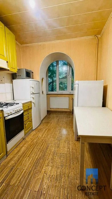 Продам большую 3к квартиру на Титова 12а!
