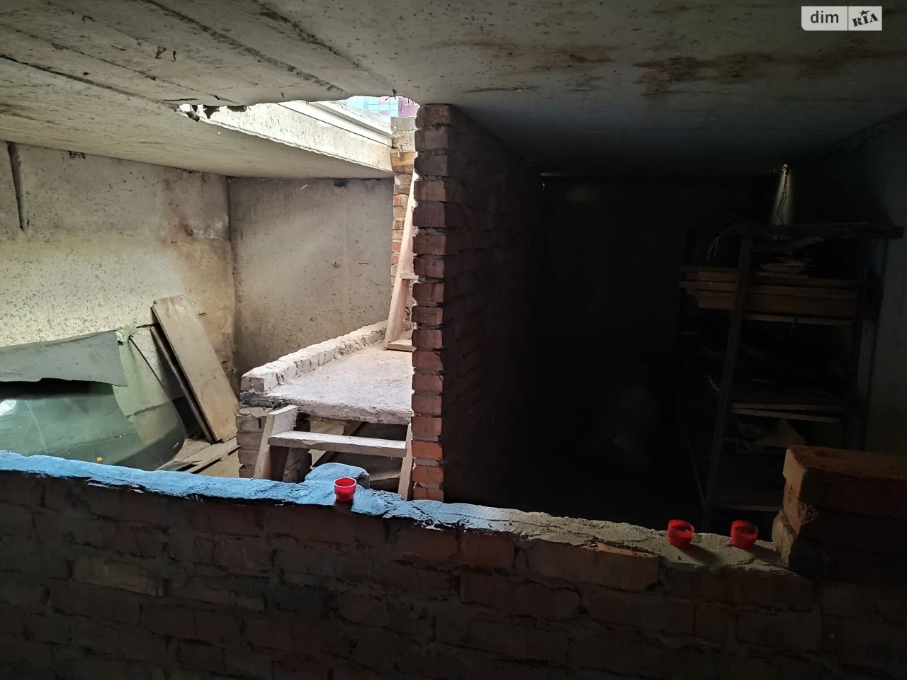 Продаж Місце в гаражному кооперативі Бам