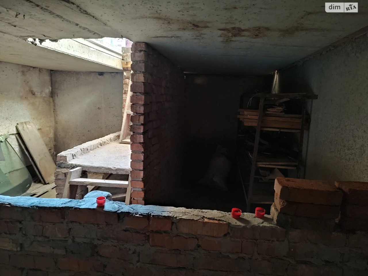 Продаж Місце в гаражному кооперативі Бам