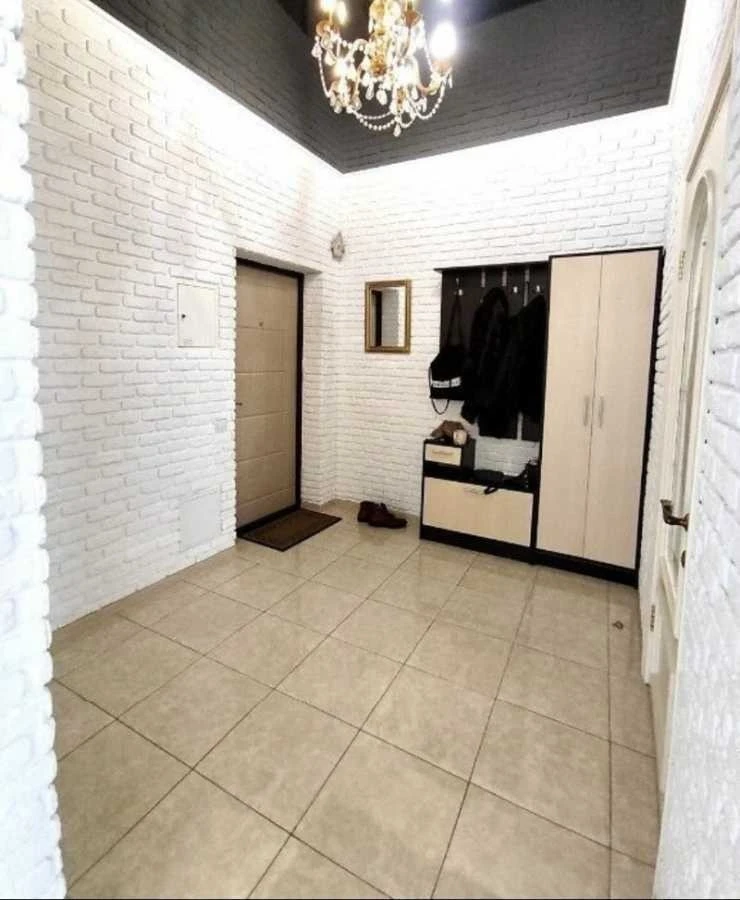 Продаж 2-кімнатної квартири 55 м², Миколи Закревського вул.,