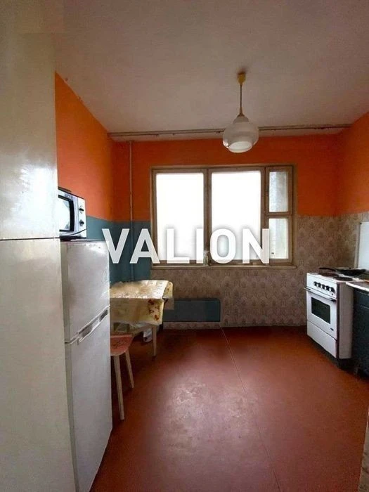 3-room apartment for sale, 4b, Makhova (Zholudeva) St., Sviato
