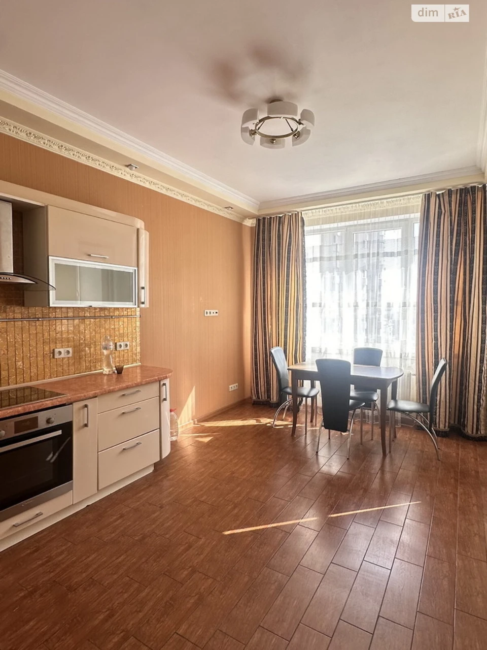 Продажа квартир Приморский.