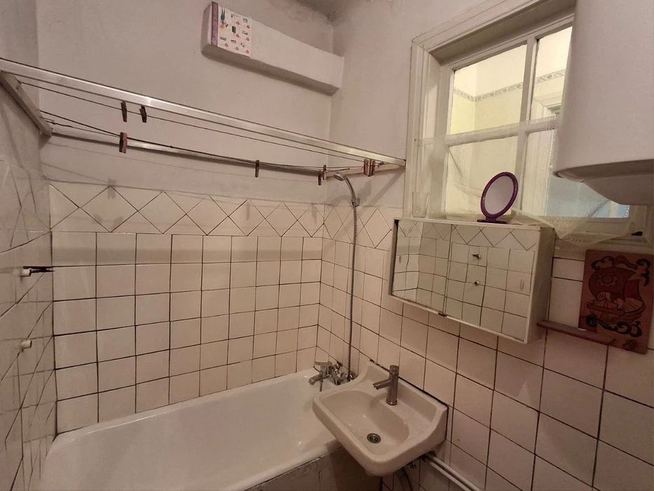 2 bedroom apartment in the center