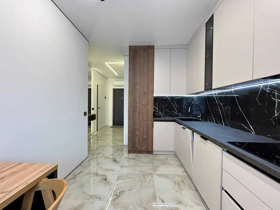 One-room apartment with renovation in the Manhattan residential complex!