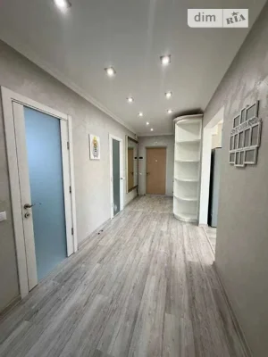 Продаж 3к квартири 94 кв. м на вул. Анатолія Петрицького 19А