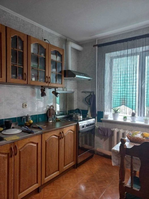 Sale 3k on Levka Lukyanenko