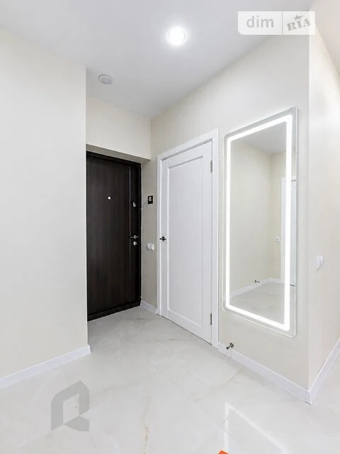 Sale of 2-room apartment 66.3 sq. m. on Hlybochytska Street, 13 building