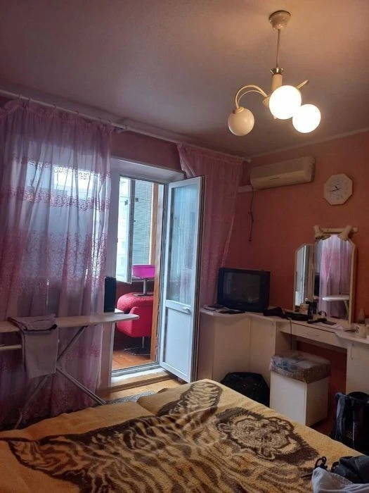 Sale 3k on Levka Lukyanenko