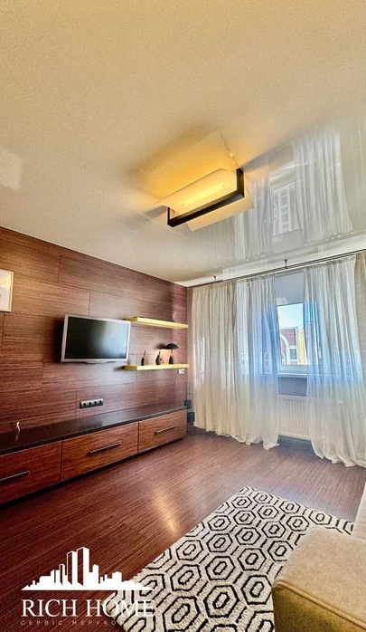 For sale spacious 1-room apartment, 46 sq.m. Chervonaya Kalina, 68