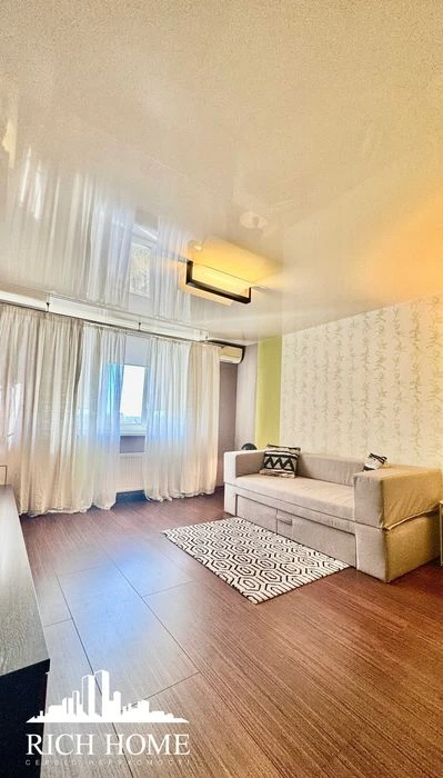 For sale spacious 1-room apartment, 46 sq.m. Chervonaya Kalina, 68