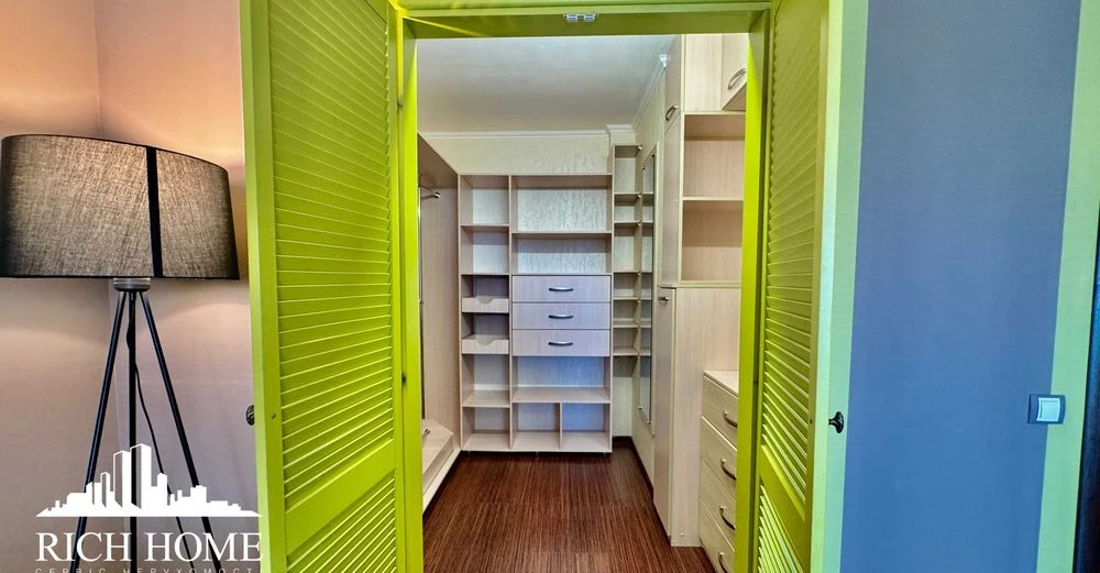 For sale spacious 1-room apartment, 46 sq.m. Chervonaya Kalina, 68