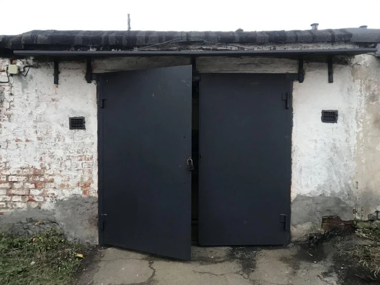Продаж Місце в гаражному кооперативі Градецький