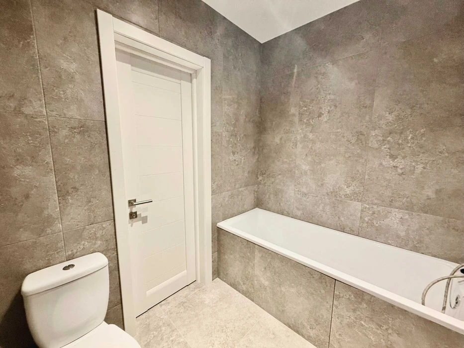 Selling a classy European-style two-room apartment in a new building in Saltovka, Ptichk residential complex