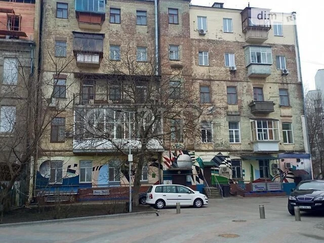 Продажа 2к квартиры 55 кв. м по ул. Большая Житомирская 34 •