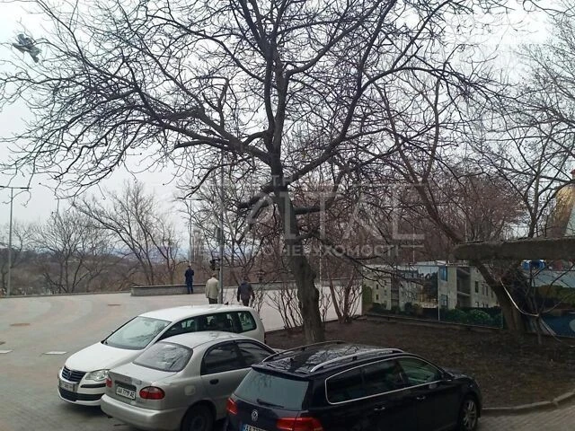 Продажа 2к квартиры 55 кв. м по ул. Большая Житомирская 34 •