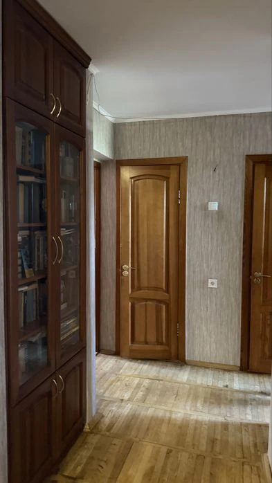 Продажа 3-ком. квартиры в кирпичном доме, ул. Героев полк