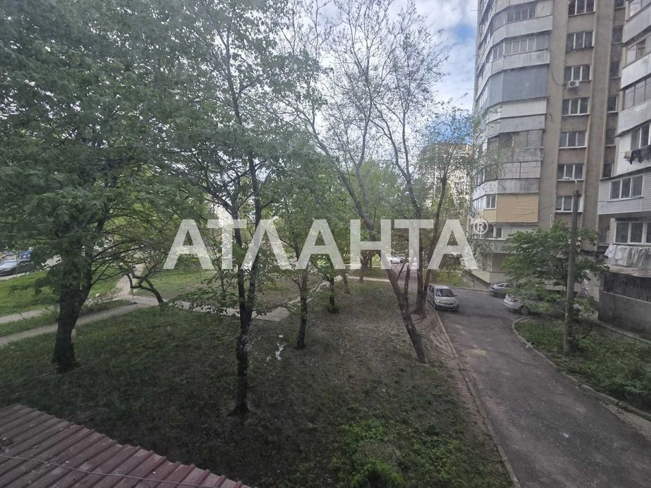 2-комнатная высотка 2-й этаж напротив Сити-центра