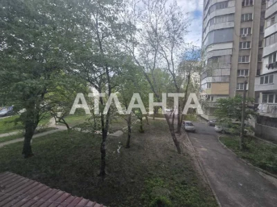 2-комнатная высотка 2-й этаж напротив Сити-центра