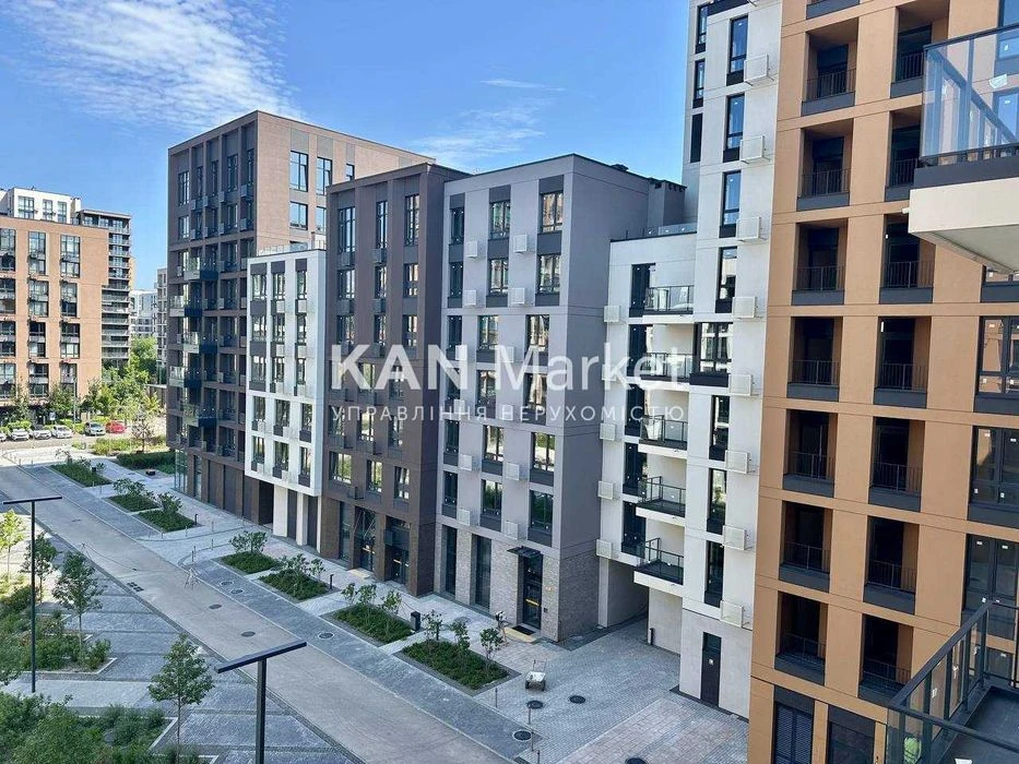 Продаж 2к квартири 75,9 м у Файна Таун