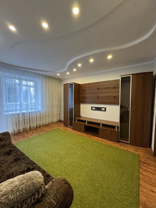 Продам 3 кімнатну квартиру р-н Чайка