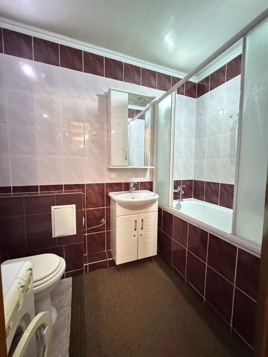 Продам 3 кімнатну квартиру р-н Чайка