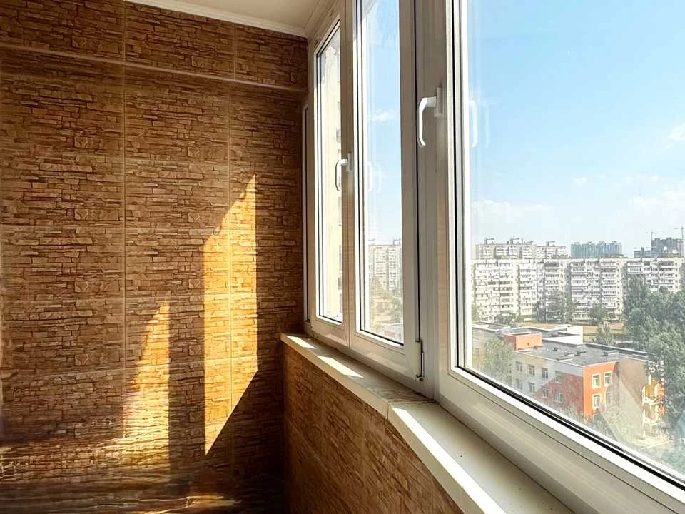 Квартира. Киев, Николая Бажана просп.
