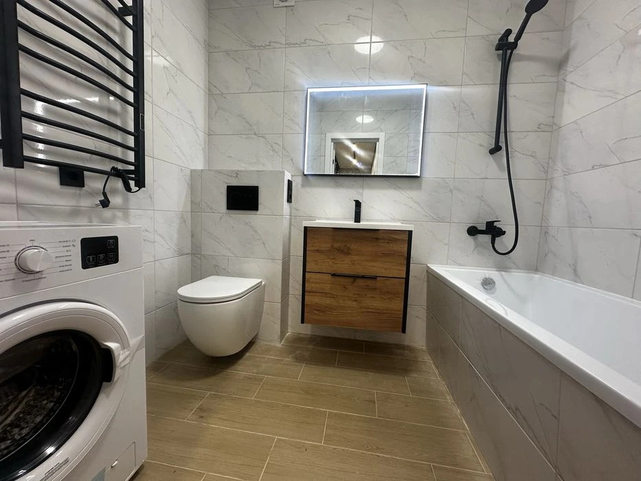Selling a 2-room apartment (74 square meters) in the Mira 3 residential complex (part 1).