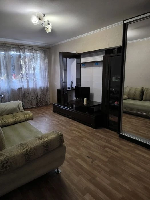 1 apartment for sale Oleksiivna Akhsarova 7