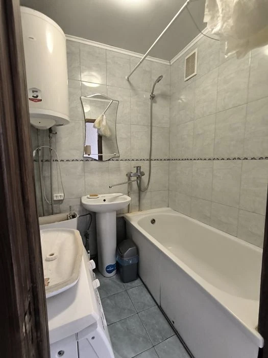 1 apartment for sale Oleksiivna Akhsarova 7