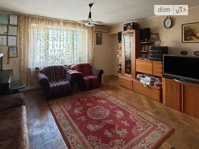Продаж 3к квартири 70 кв. м на вул. Борщагівська 173/187 • I