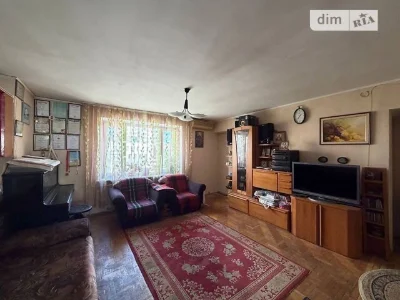 Продаж 3к квартири 70 кв. м на вул. Борщагівська 173/187 • I