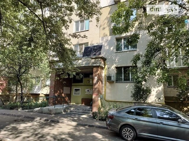 Продаж 3к квартири 70 кв. м на вул. Борщагівська 173/187 • I