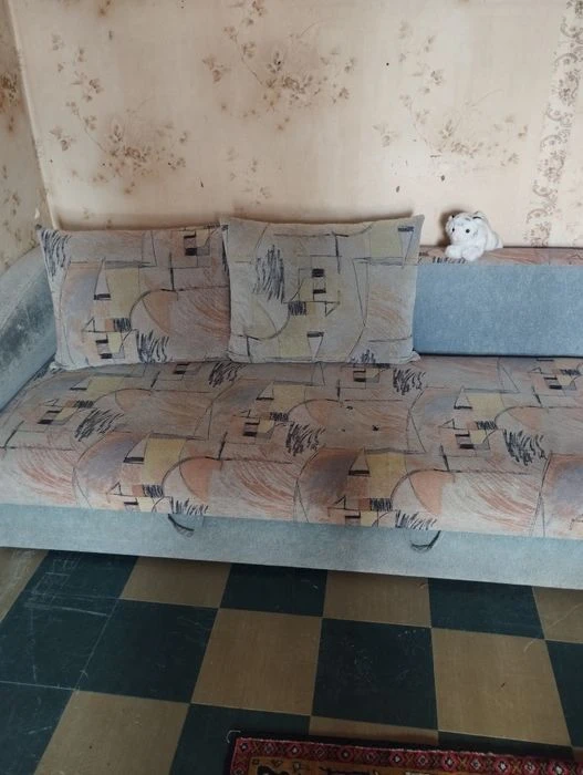 Продам 1 км кв на Фрунзенском