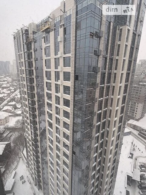 Sale of 5k apartment 250 sq. m on Andriy Verkhoglyad St. QUEUE