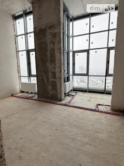 Sale of 5k apartment 250 sq. m on Andriy Verkhoglyad St. QUEUE
