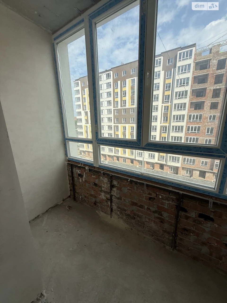 Продаж Квартира Виставка