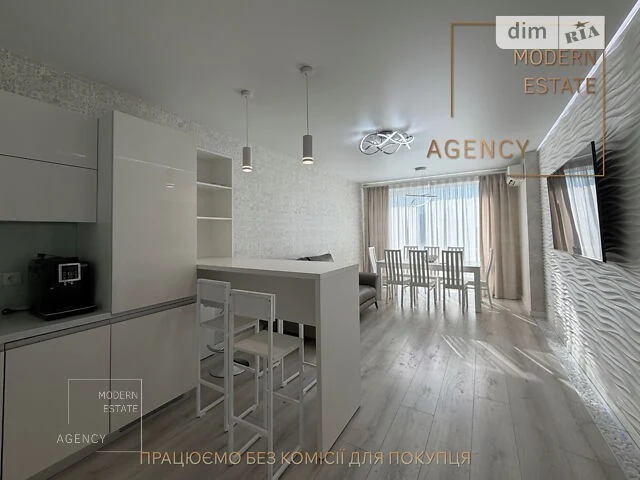 Sale of 2-room apartment 96 sq. m on Knyazya Romana Mstislavycha Street
