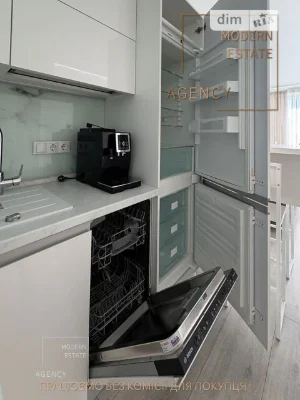 Sale of 2-room apartment 96 sq. m on Knyazya Romana Mstislavycha Street