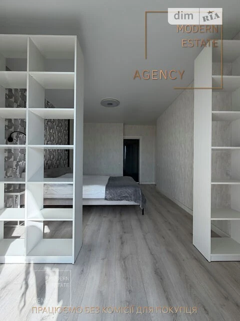 Sale of 2-room apartment 96 sq. m on Knyazya Romana Mstislavycha Street