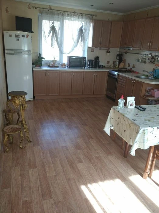 House Yuzhny/Kommunarsky plus second house Possible by certificate,