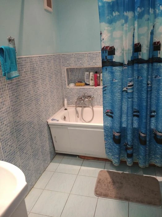 House Yuzhny/Kommunarsky plus second house Possible by certificate,