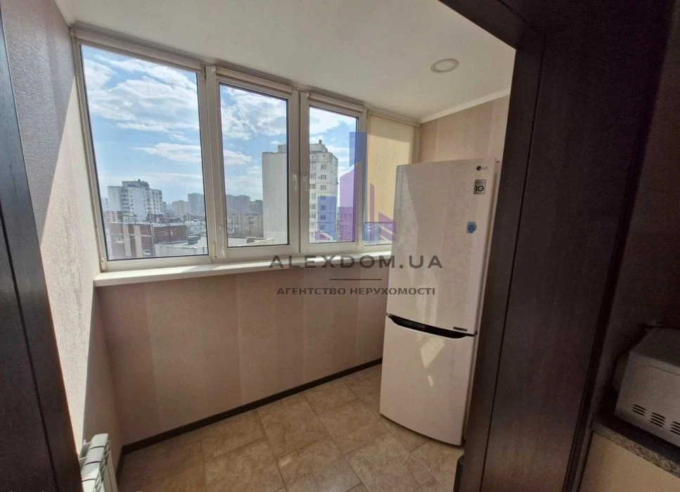 EXCLUSIVE! 1-room apartment for sale, Mezhova St., building 23-B, Vinogr