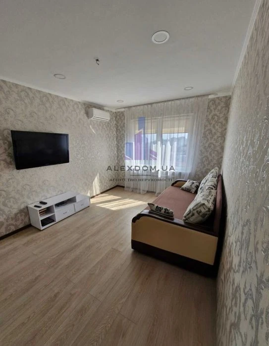 EXCLUSIVE! 1-room apartment for sale, Mezhova St., building 23-B, Vinogr