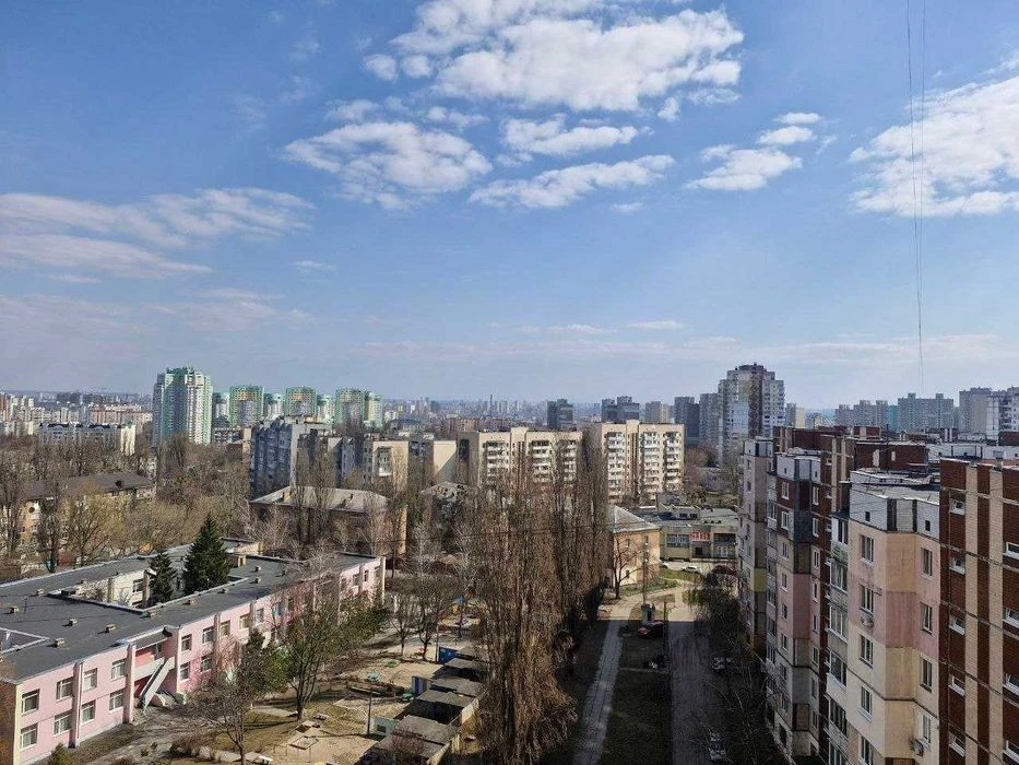 EXCLUSIVE! 1-room apartment for sale, Mezhova St., building 23-B, Vinogr