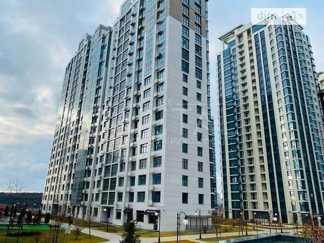 Sale of 4-room apartment 131 sq. m. on Andriy Verkhoglyada St. 19A •